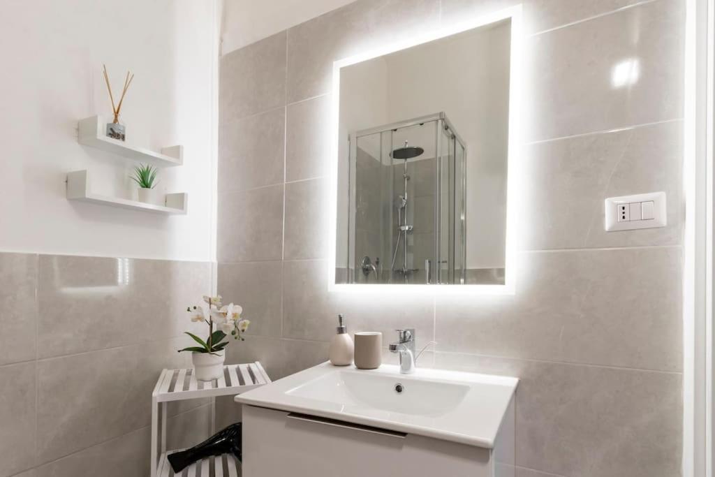 Centro Deluxe Suite Con Wi-Fi E Netflix Turín Exterior foto